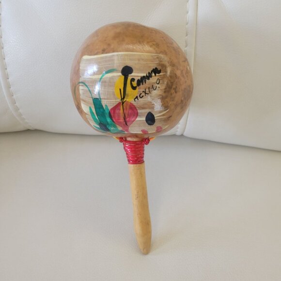 Handmade Cancun Mexico Maraca With Colorful Hand-Painted Design - Picture 2 of 9